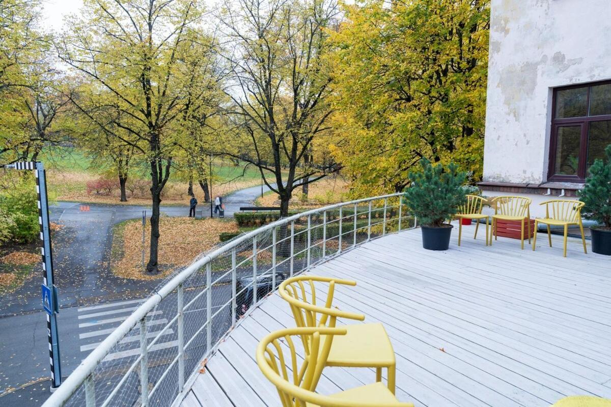 Апартамент Bright&cozy Flat With Terrace Рига